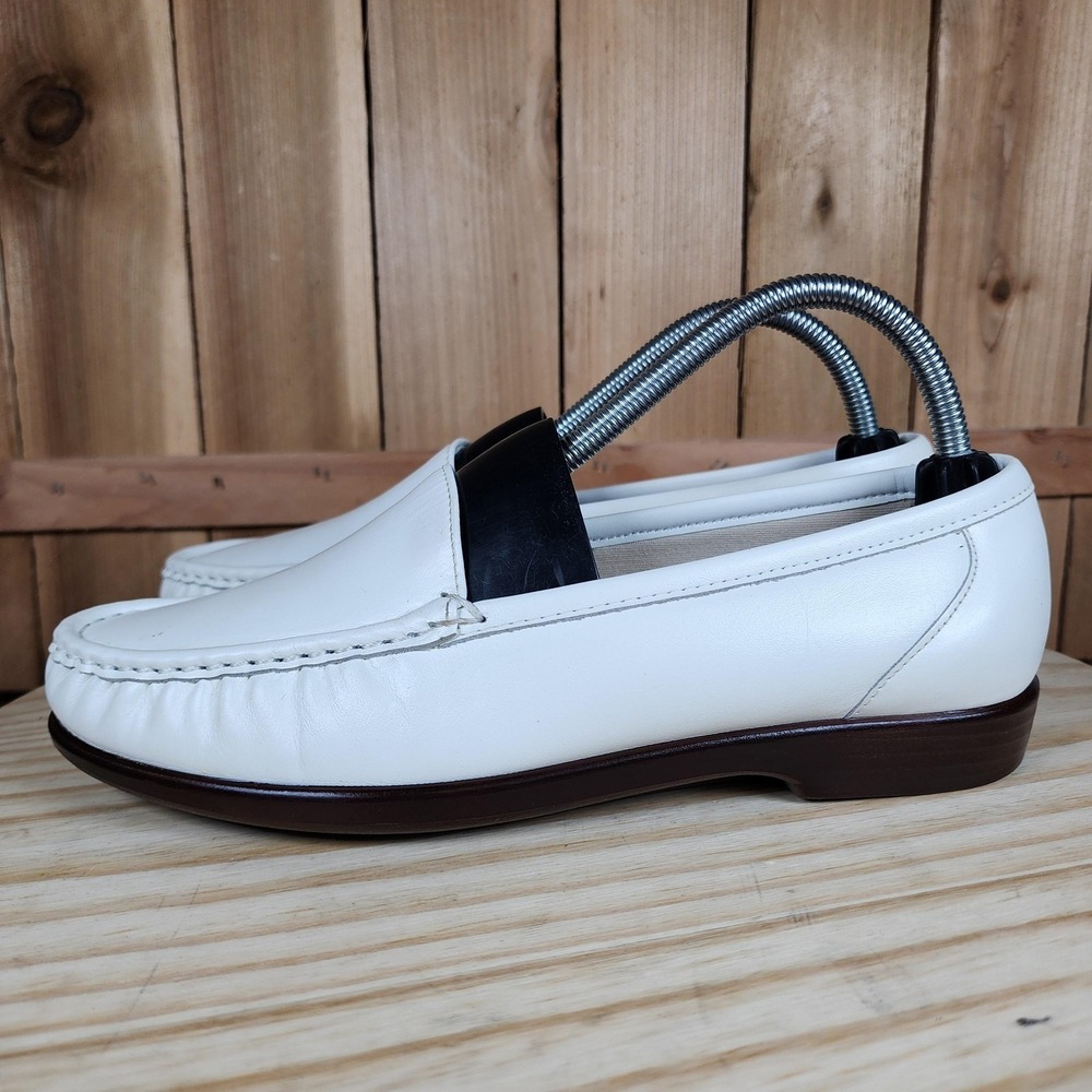 SAS Loafer Shoes Womens 9 W White Leather Tripad Comfort Slip On Walking Casual